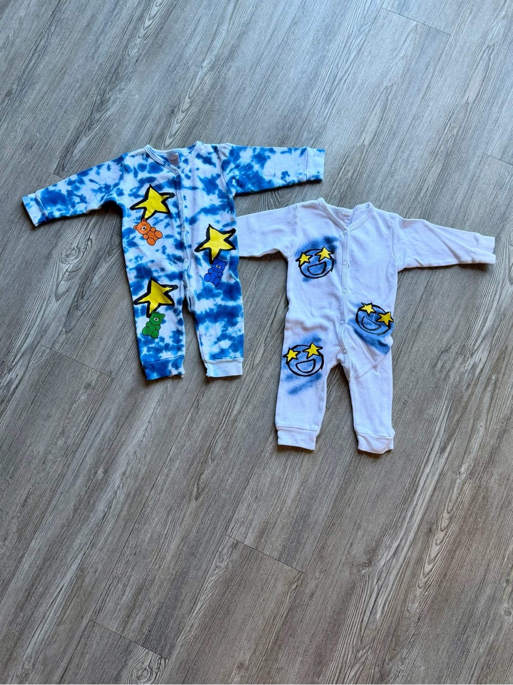 Bambini (Denny’s) Infant Tie-Dye and Smiley Bundle